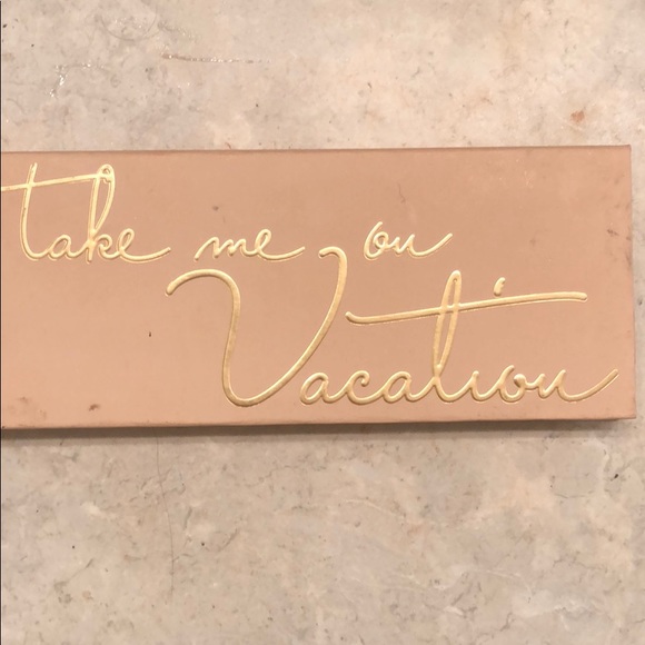 Kylie Cosmetics Other - Eye shadow palette